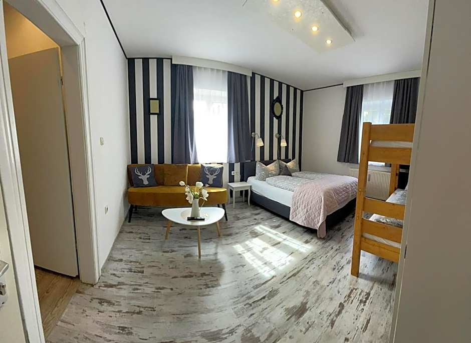 LA Boutique House