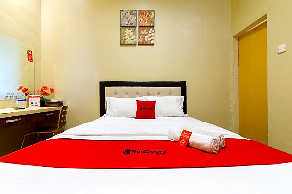 RedDoorz Plus near Universitas Sumatera Utara