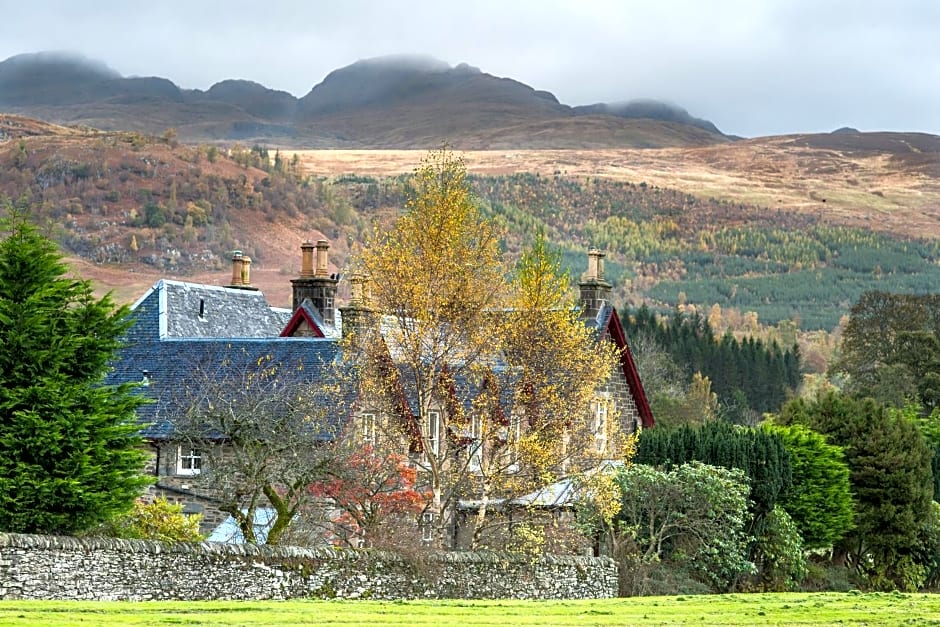 Dall Lodge Country House