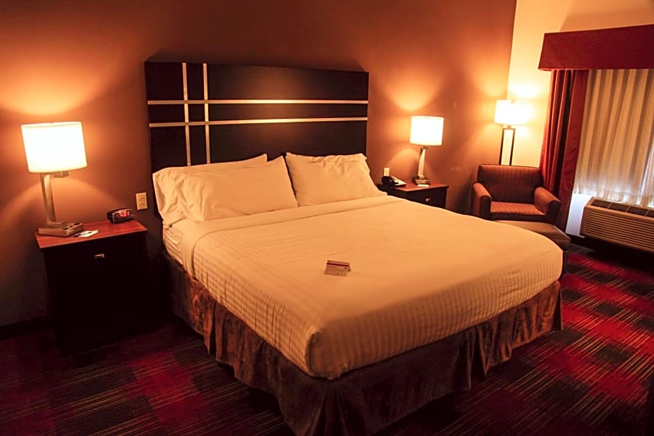 Holiday Inn Express & Suites La Vale/Cumberland