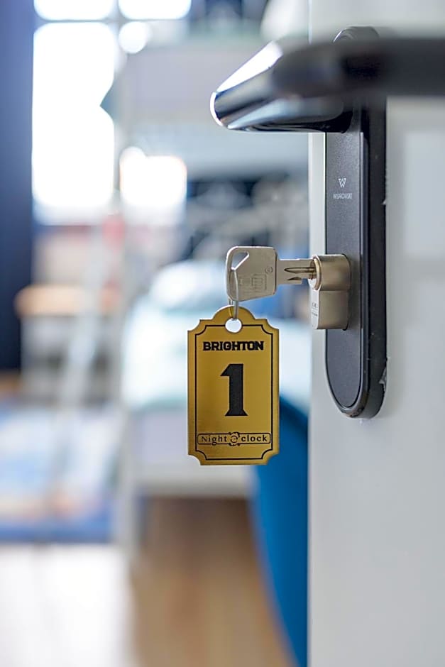 Hostel Night o'clock