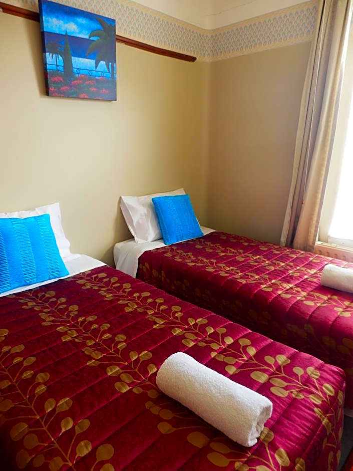 Thomas's Catlins Lodge and Camp Ground