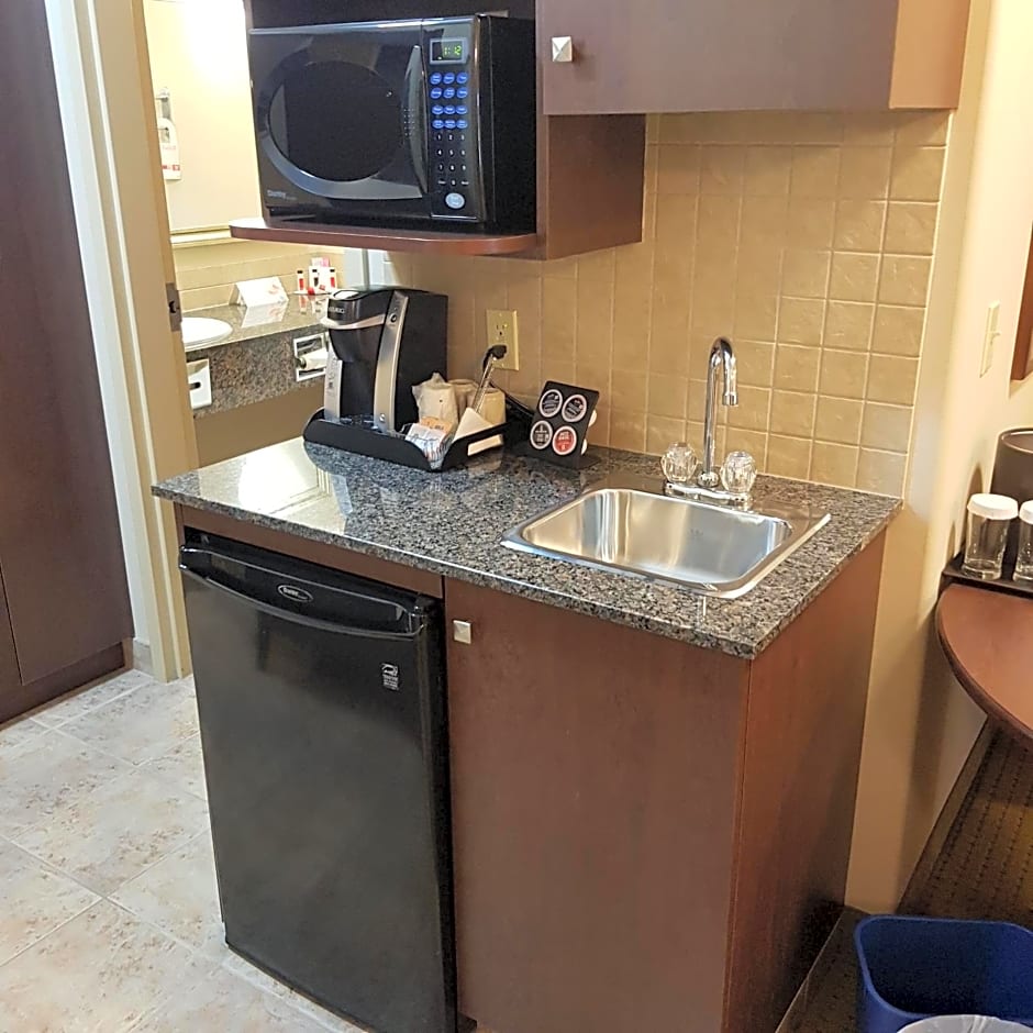 Ramada by Wyndham High River