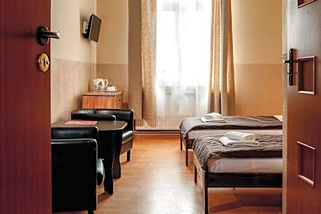 Twin Room with Shared Bathroom