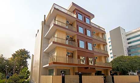 Treebo Elite Corporate, Sector 62