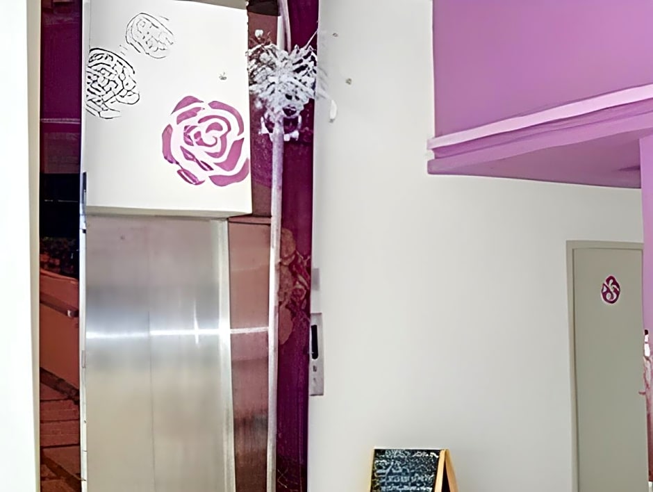 V8 Hotel Xi Cun Branch