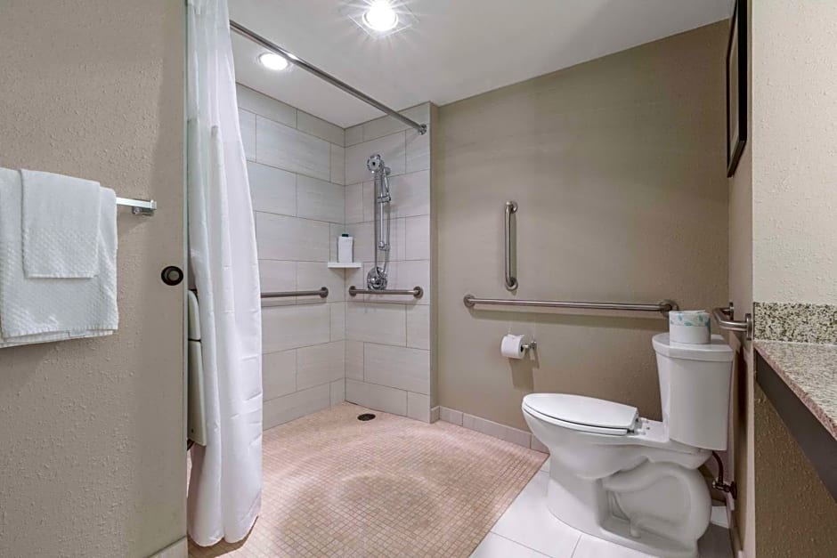 DoubleTree by Hilton Park City - The Yarrow
