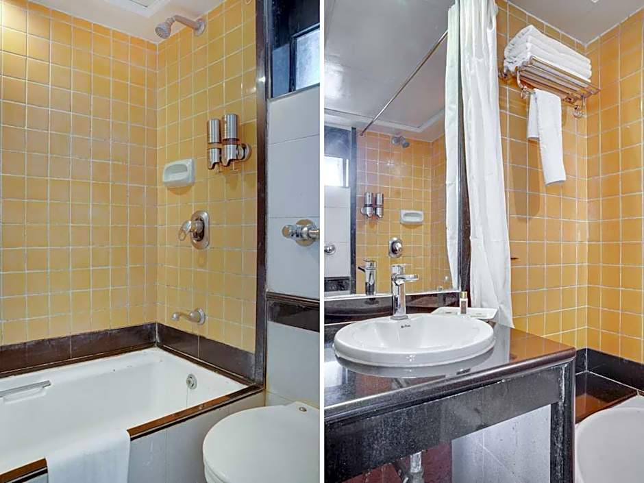 Ramee Guestline Khar Hotel