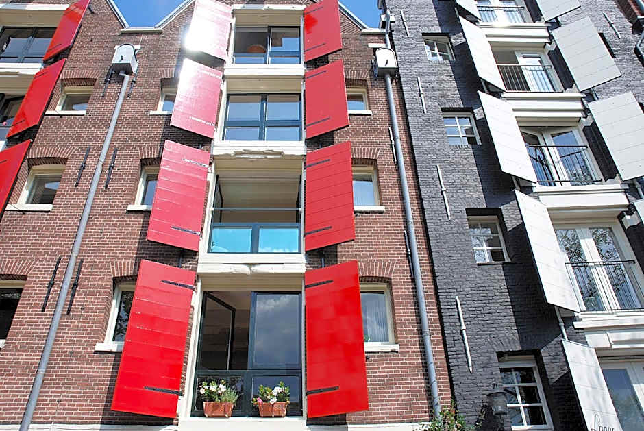 hip & stylish apartment in center, near trainstation, 15 min walk