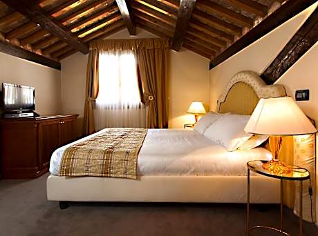 Junior Suite with Terrace