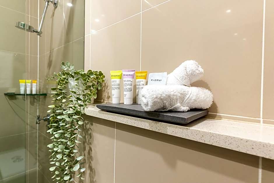 Best Western Plus Camperdown Suites