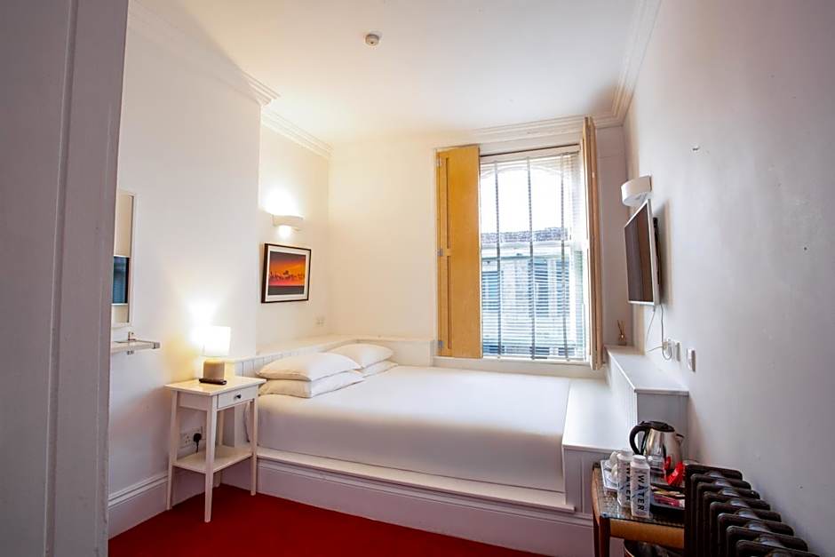 Kellys Hotel