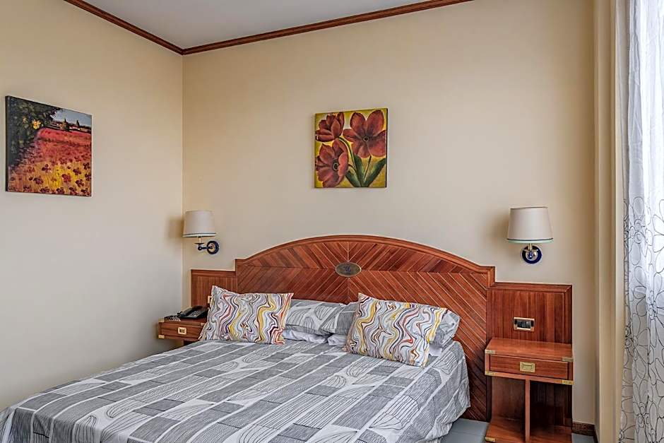 Vintage Hotel Tornese - Business & Events