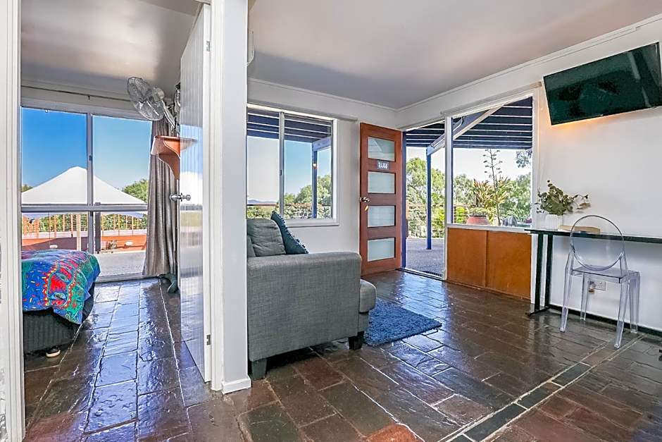 1770 Sovereign Lodge Retreat