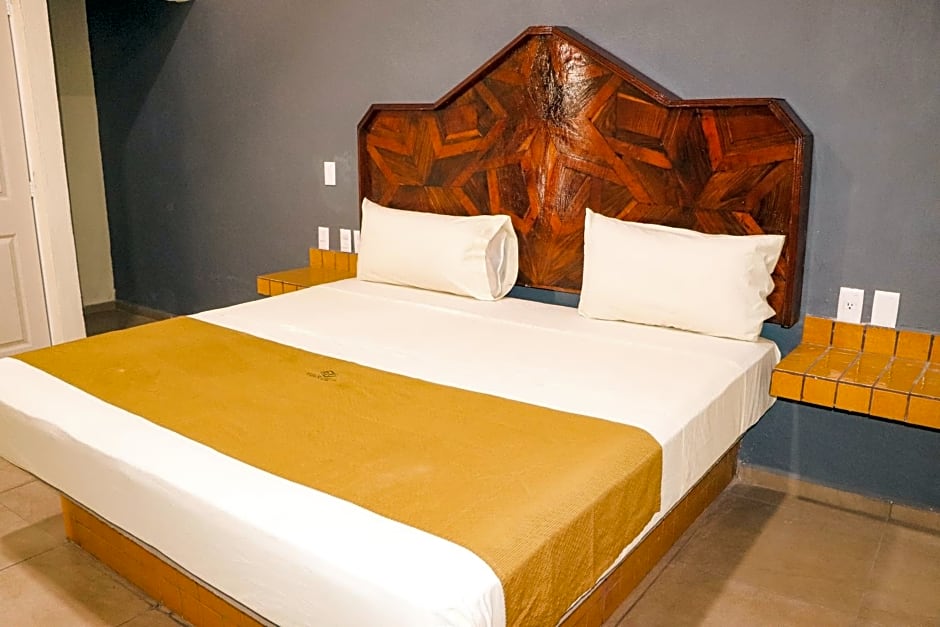 Hotel Pacific