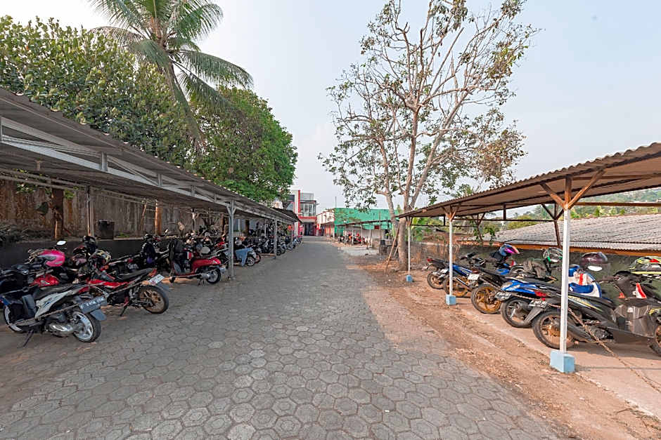 RedDoorz Syariah @ Cibadak Sukabumi