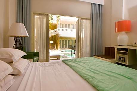 Deluxe Double Room with Pool Access