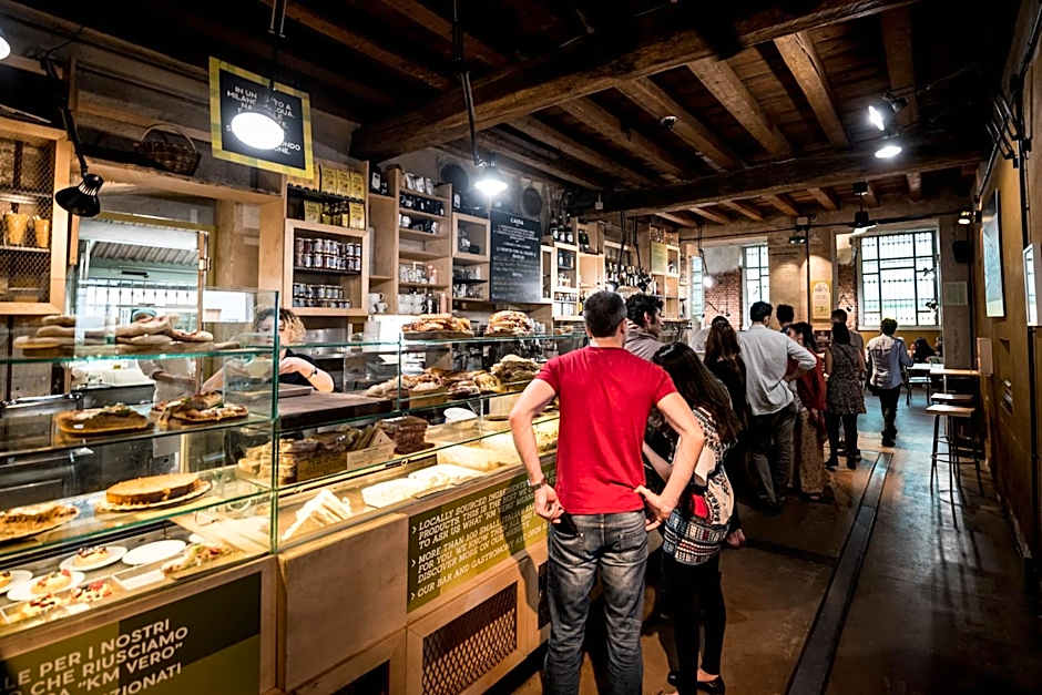 Un posto a Milano - guesthouse all'interno di una cascina del 700