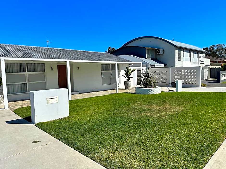 Surf Beach Motel Port