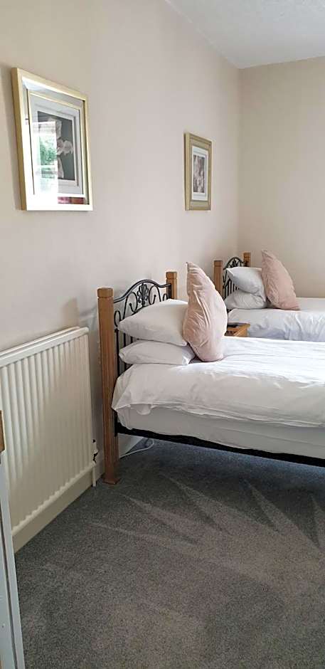 Zdjęcie 1 z 2 — 2 Beds
