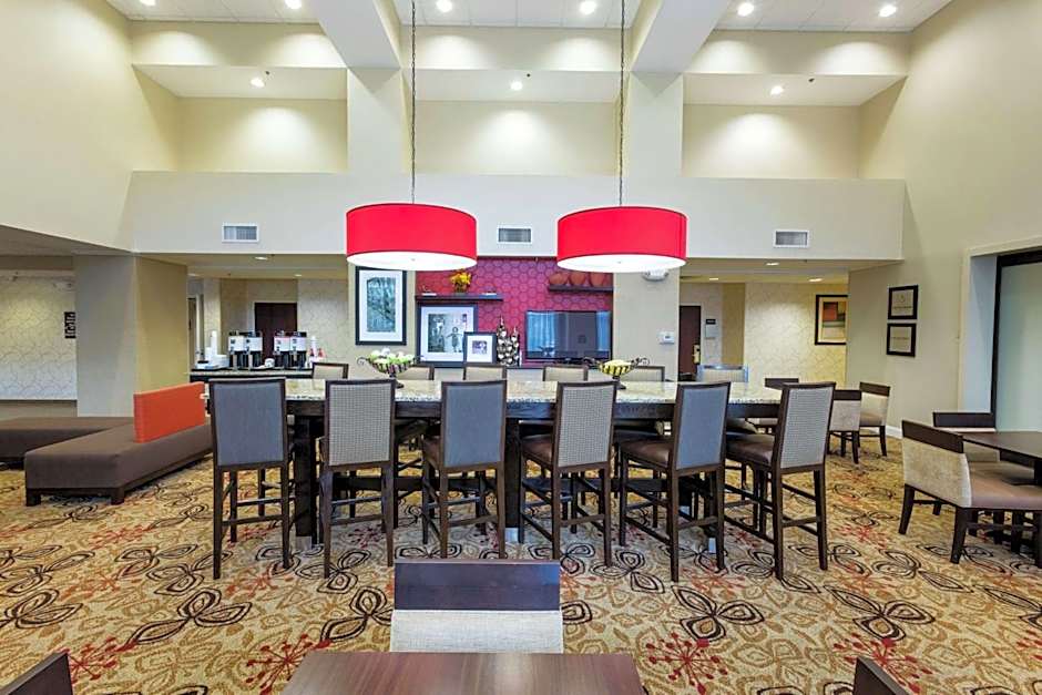 Hampton Inn By Hilton & Suites Jacksonville-Airport
