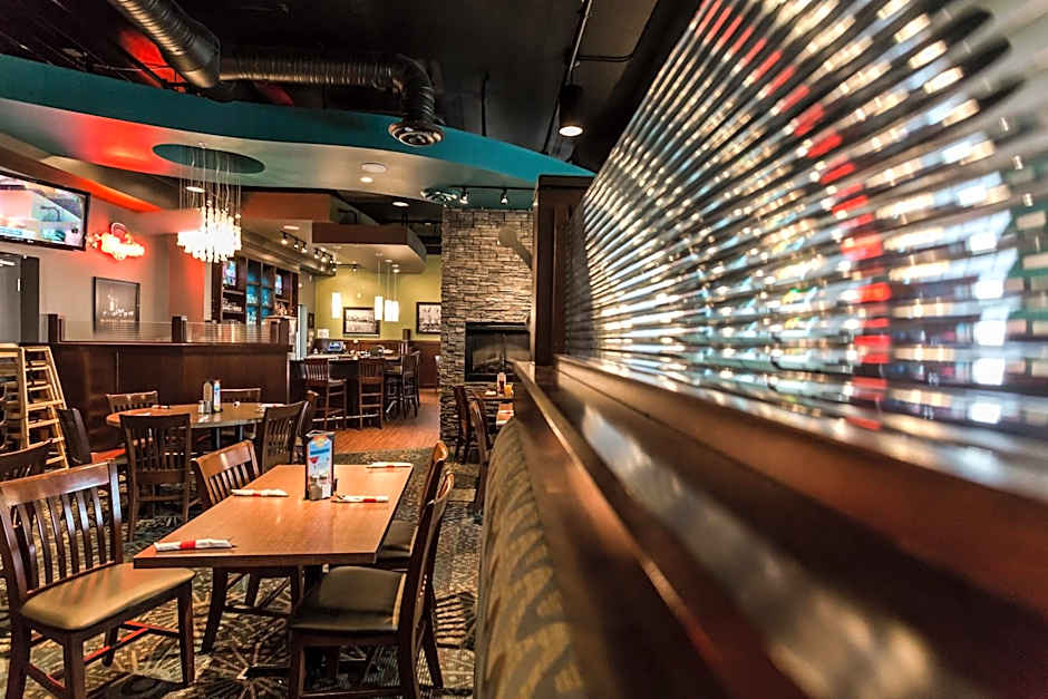 Days Inn & Suites by Wyndham Edmonton Airport