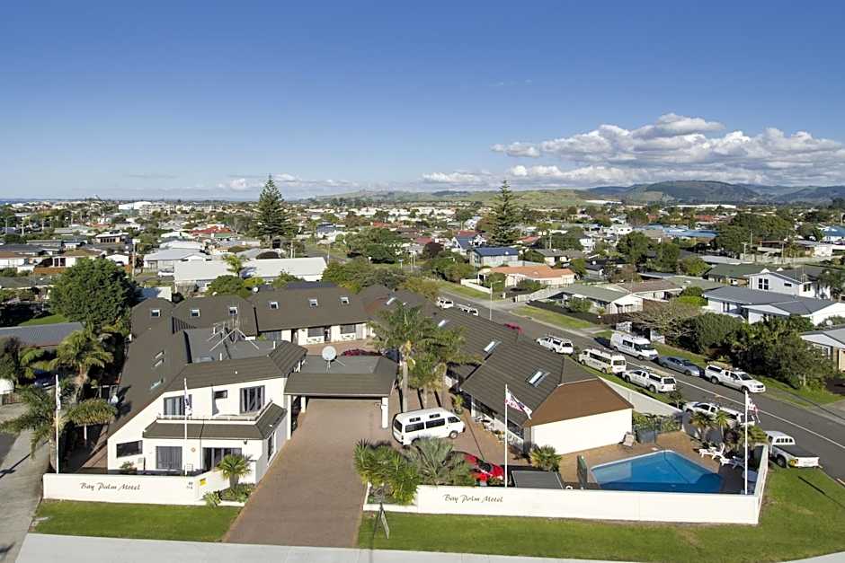 Bay Palm Motel