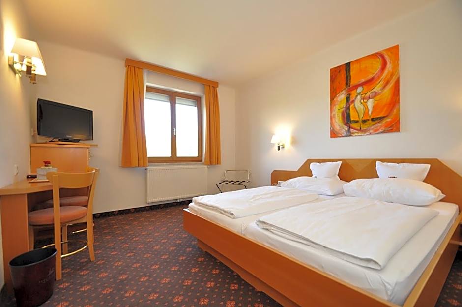 Hotel-Restaurant Teuschler-Mogg Bad Waltersdorf inklusiv Genusscard