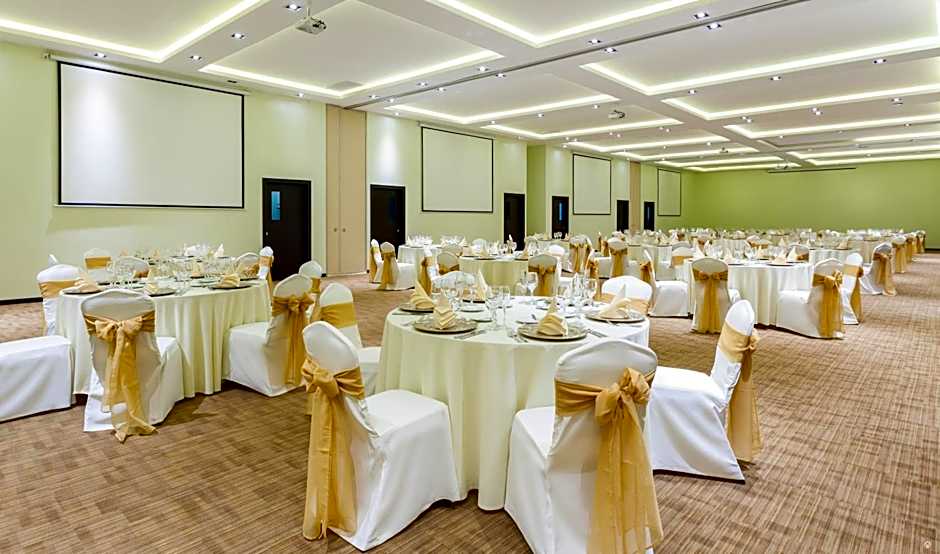 Wyndham Quito Airport