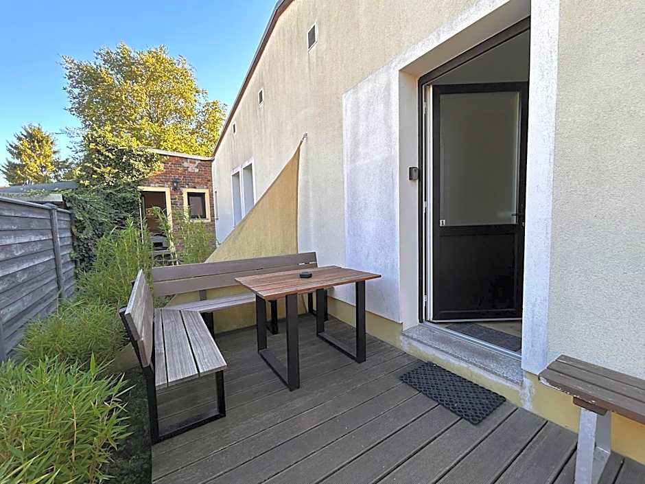 die Senfbude - wunderschöne Apartments für 4 Personen mit Terrasse & Stellplatz