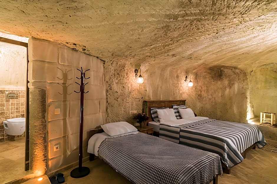Atilla's Cave Hotel