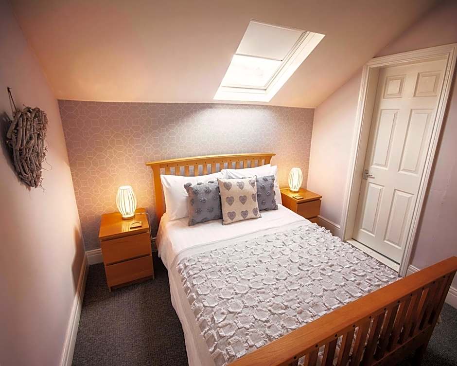 Eslington Manor