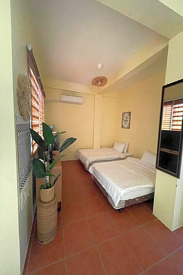 Surfside Hostel LU Surf Town