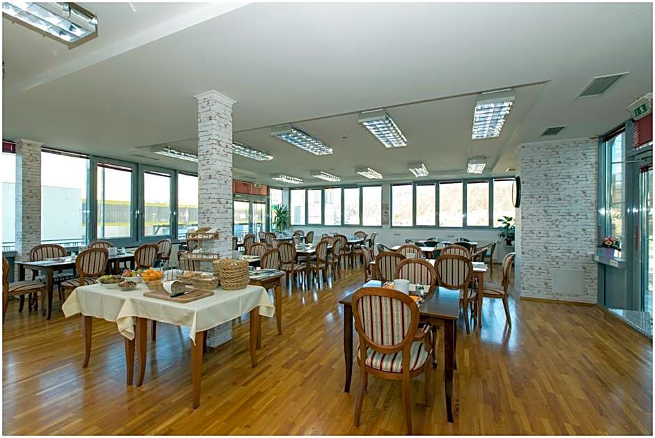 Hotel Gratkorn - "Bed & Breakfast"