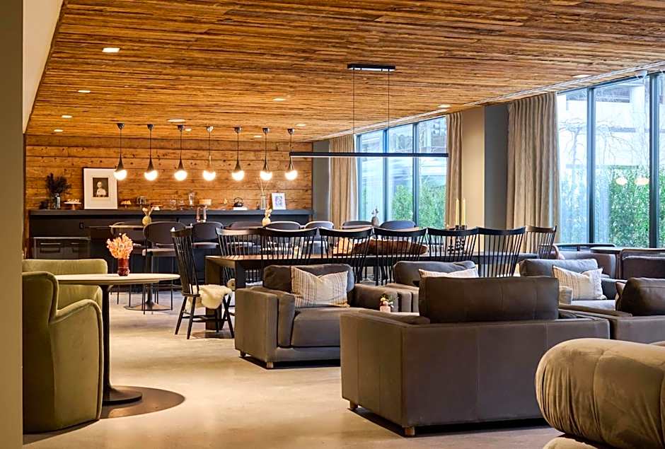 Luxury Apartments by Hyatus at The Asher