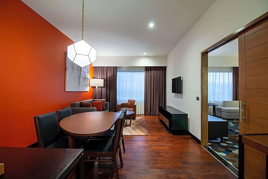 DoubleTree by Hilton Celaya