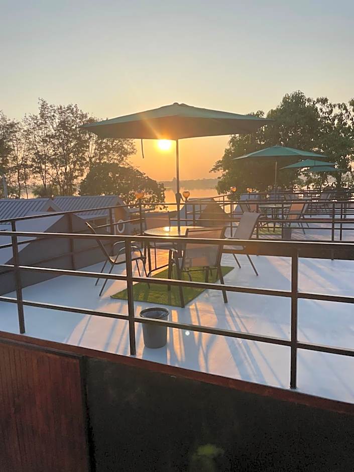 โมวิชญ์นาคาธิบดีรีสอร์ท