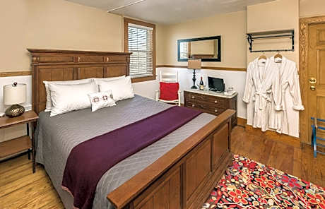 Queen Room