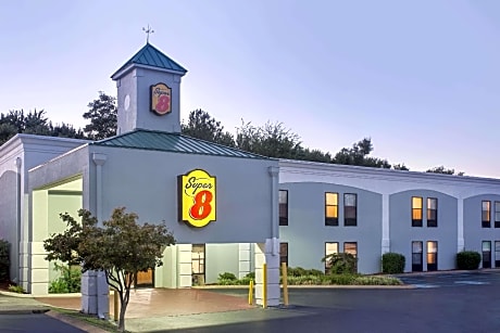 Super 8 by Wyndham Chattanooga/Hamilton Place