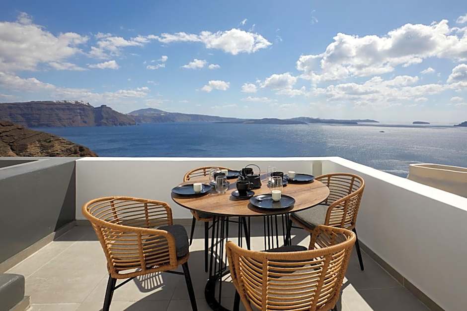 Allure Breeze Suites