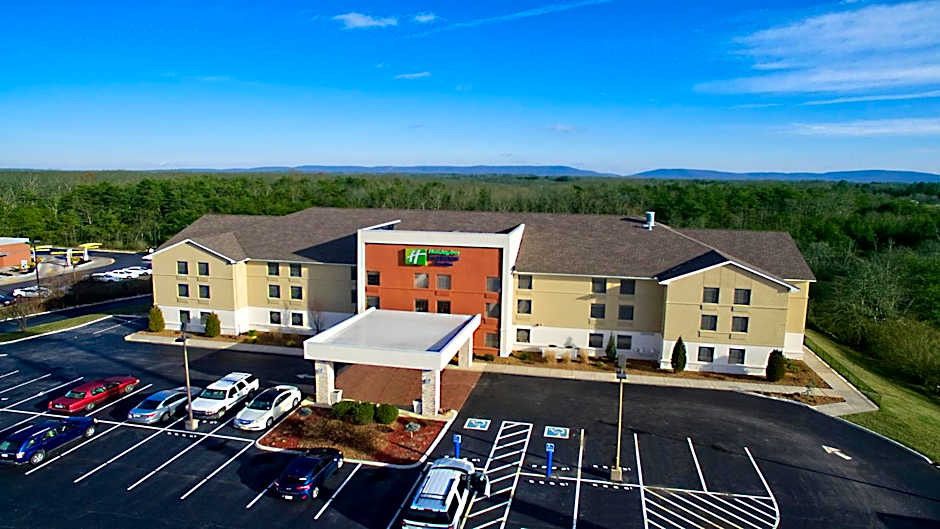 Holiday Inn Express Hotel & Suites Crossville By IHG
