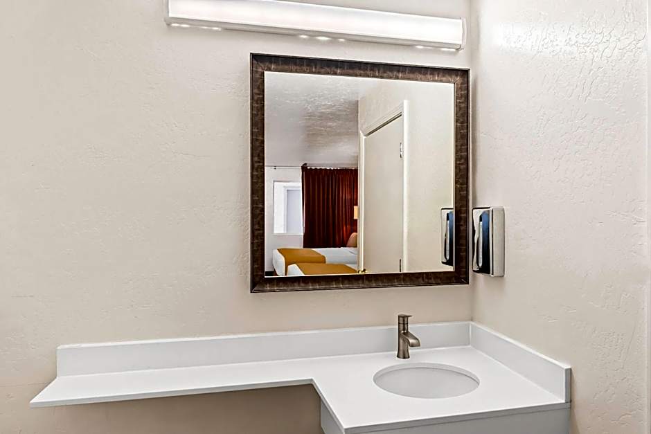 Travelodge by Wyndham Page
