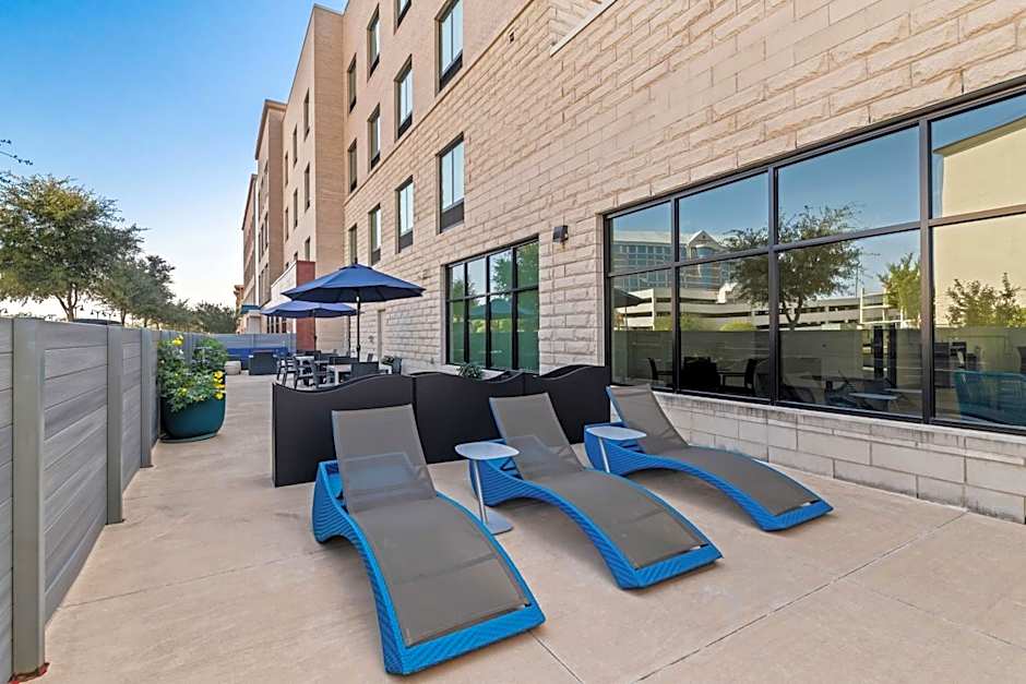 Hampton Inn By Hilton & Suites Farmers Branch Dallas, Tx