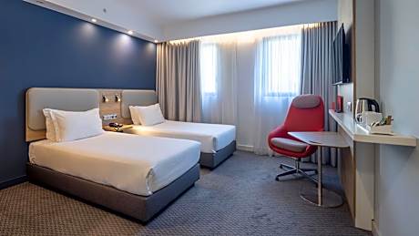 Standard Twin Room - Free Breakfast