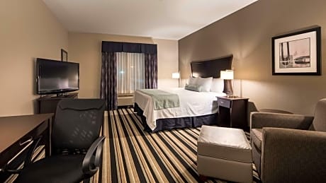 King Suite with Sofa Bed