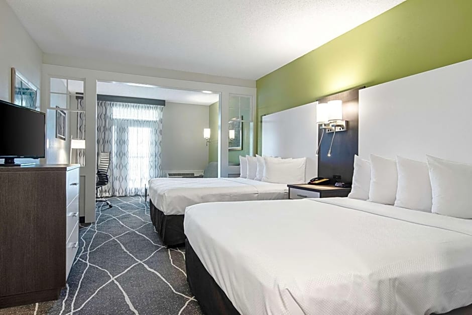 Clarion Inn Willow River