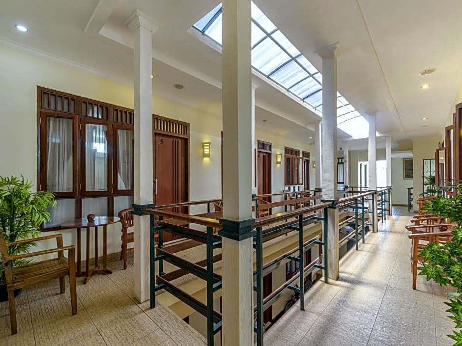 Kuta EcoStay Guest House