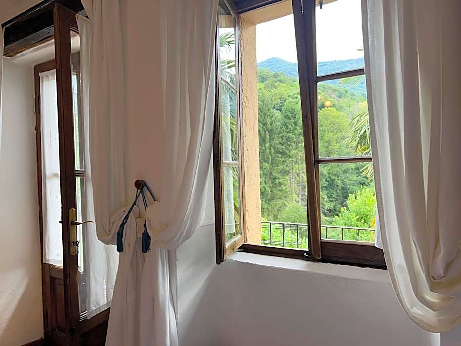 Antico Borgo Sanda Lago Maggiore