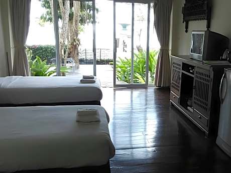 Superior Beach Front