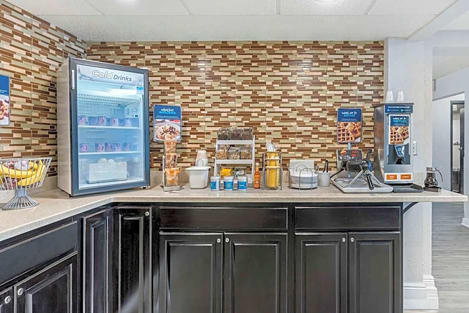 Clarion Pointe Jasper